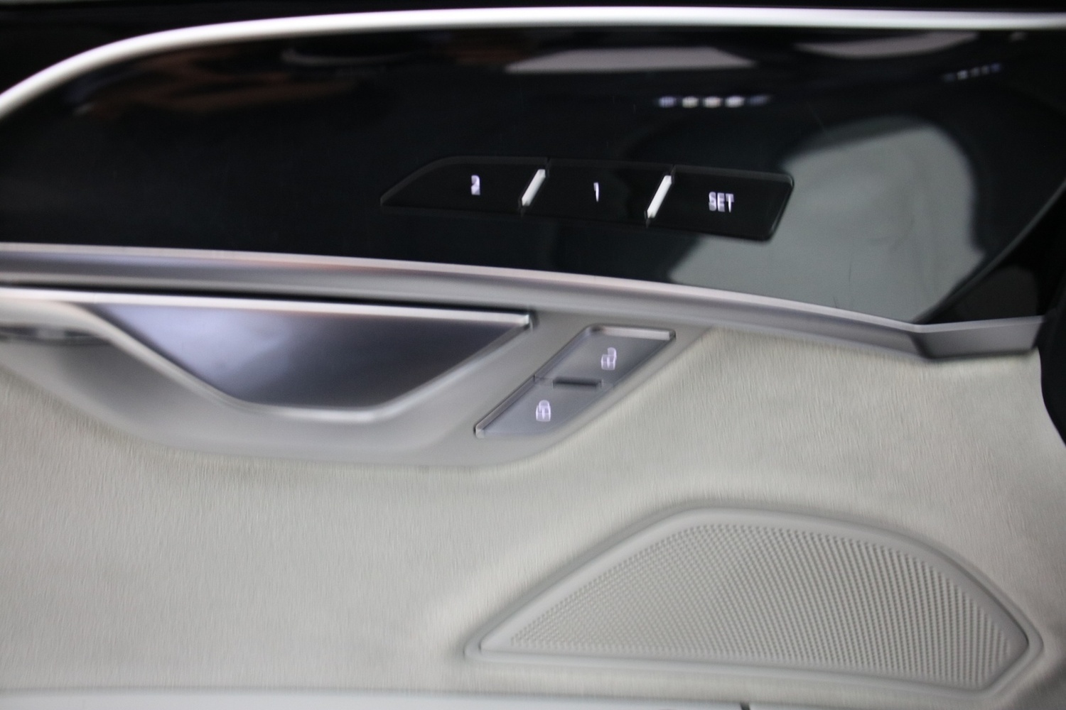 Audi A8 vaihtoauto