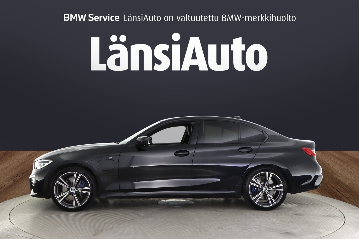 BMW 330 vaihtoauto