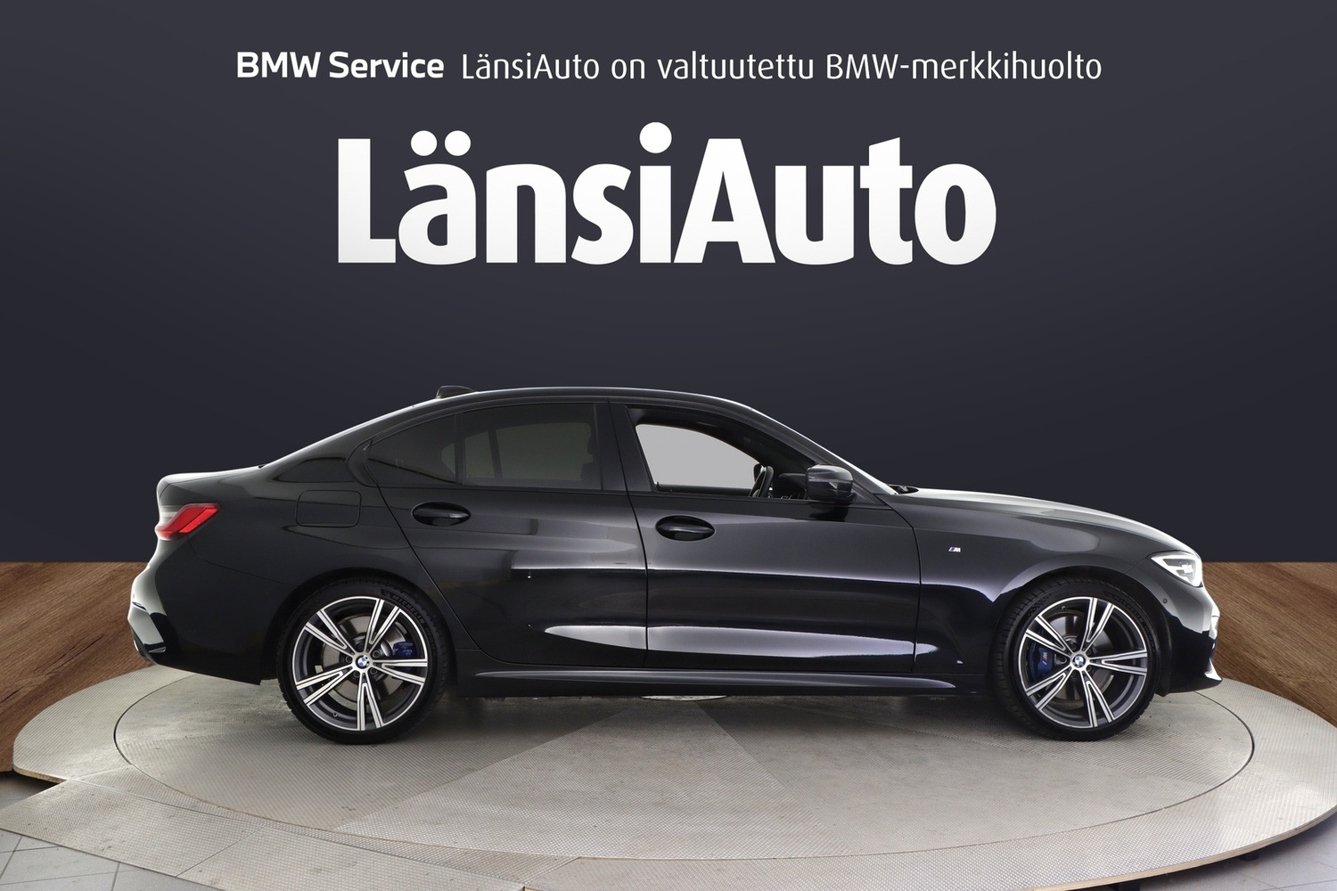 BMW 330 vaihtoauto