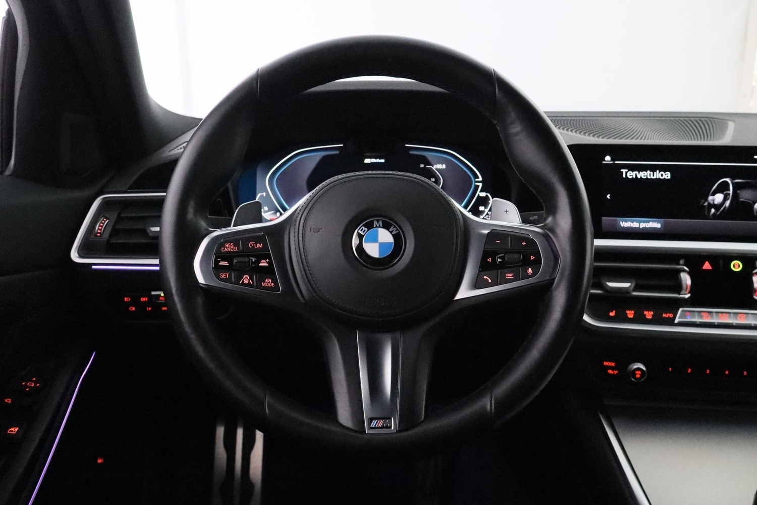 BMW 330 vaihtoauto