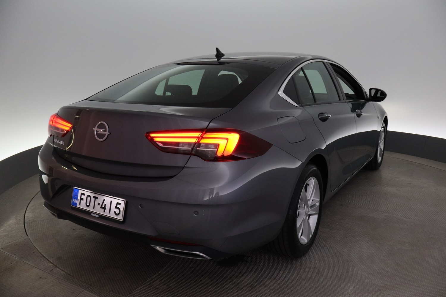 Opel Insignia vaihtoauto
