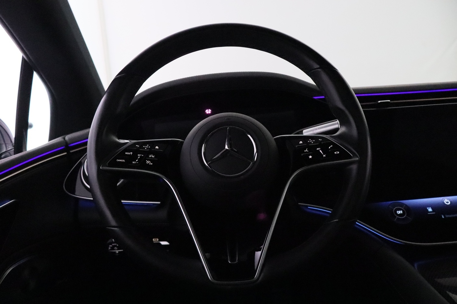 Mercedes-Benz EQS vaihtoauto