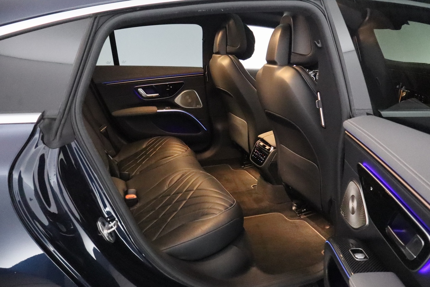 Mercedes-Benz EQS vaihtoauto