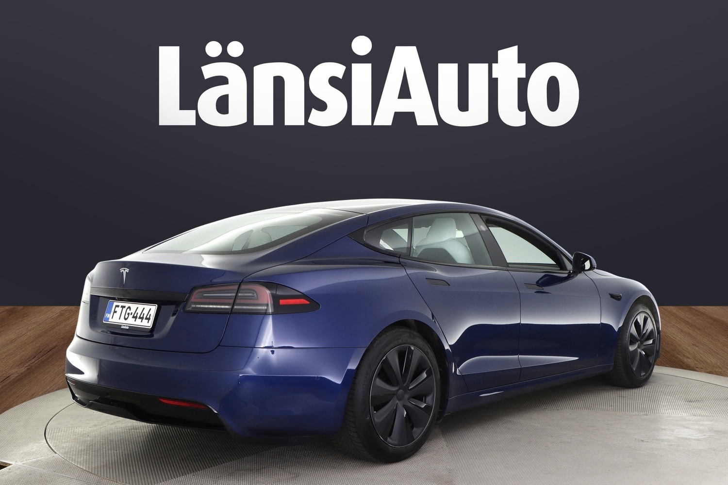 Tesla Model S vaihtoauto