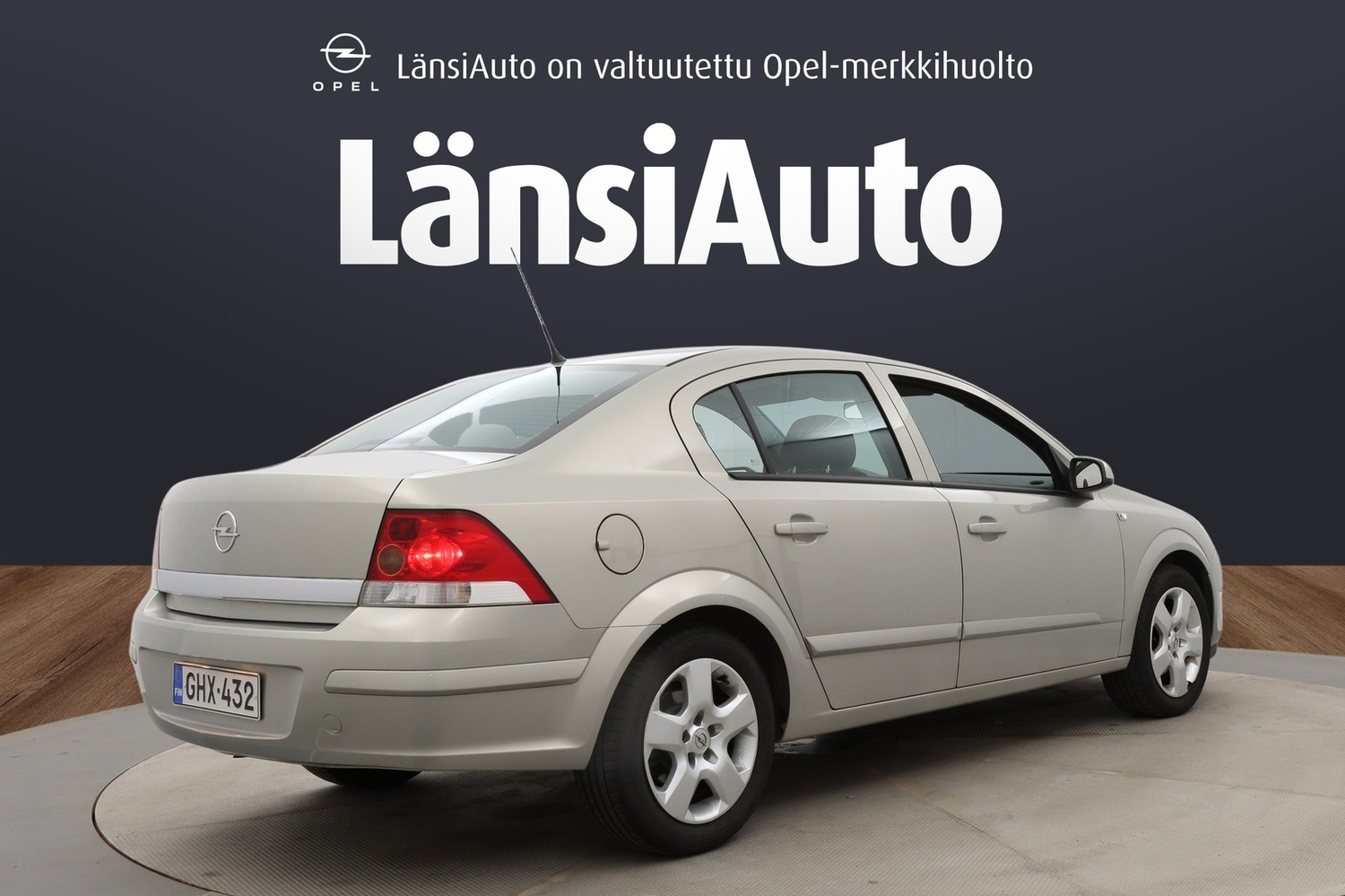 Opel Astra vaihtoauto
