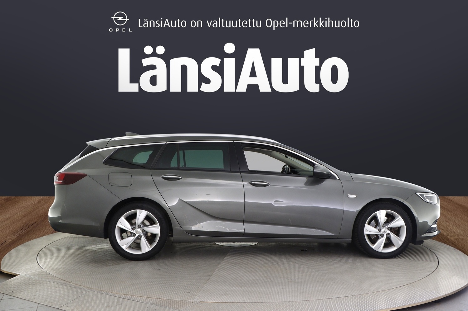 Opel Insignia vaihtoauto