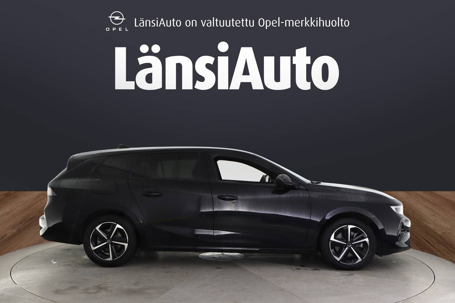 Opel Astra vaihtoauto