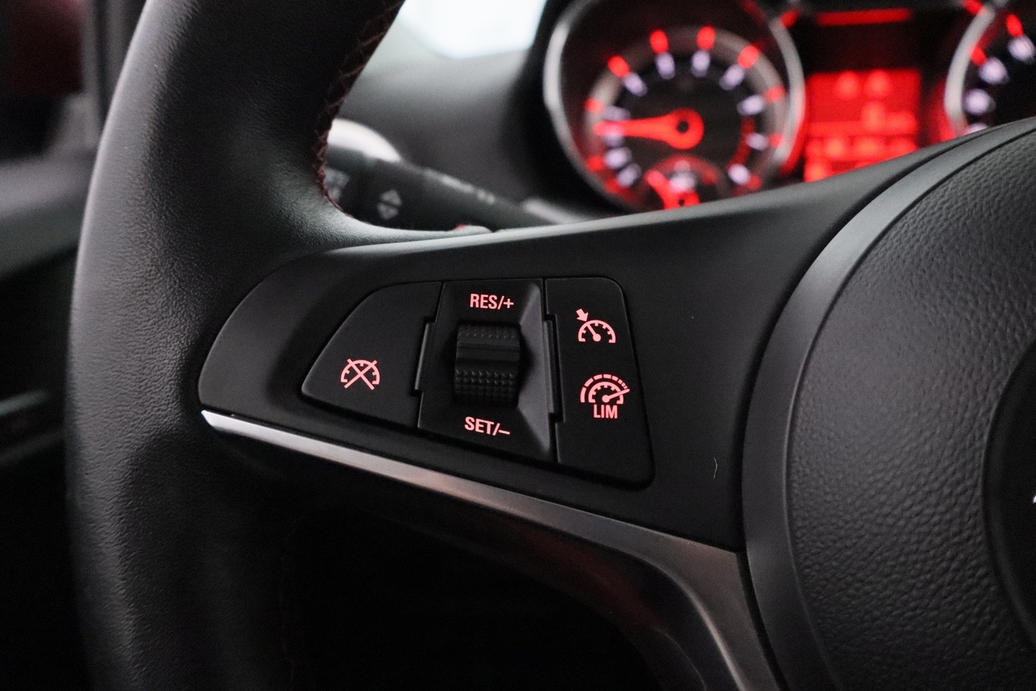 Opel Adam vaihtoauto