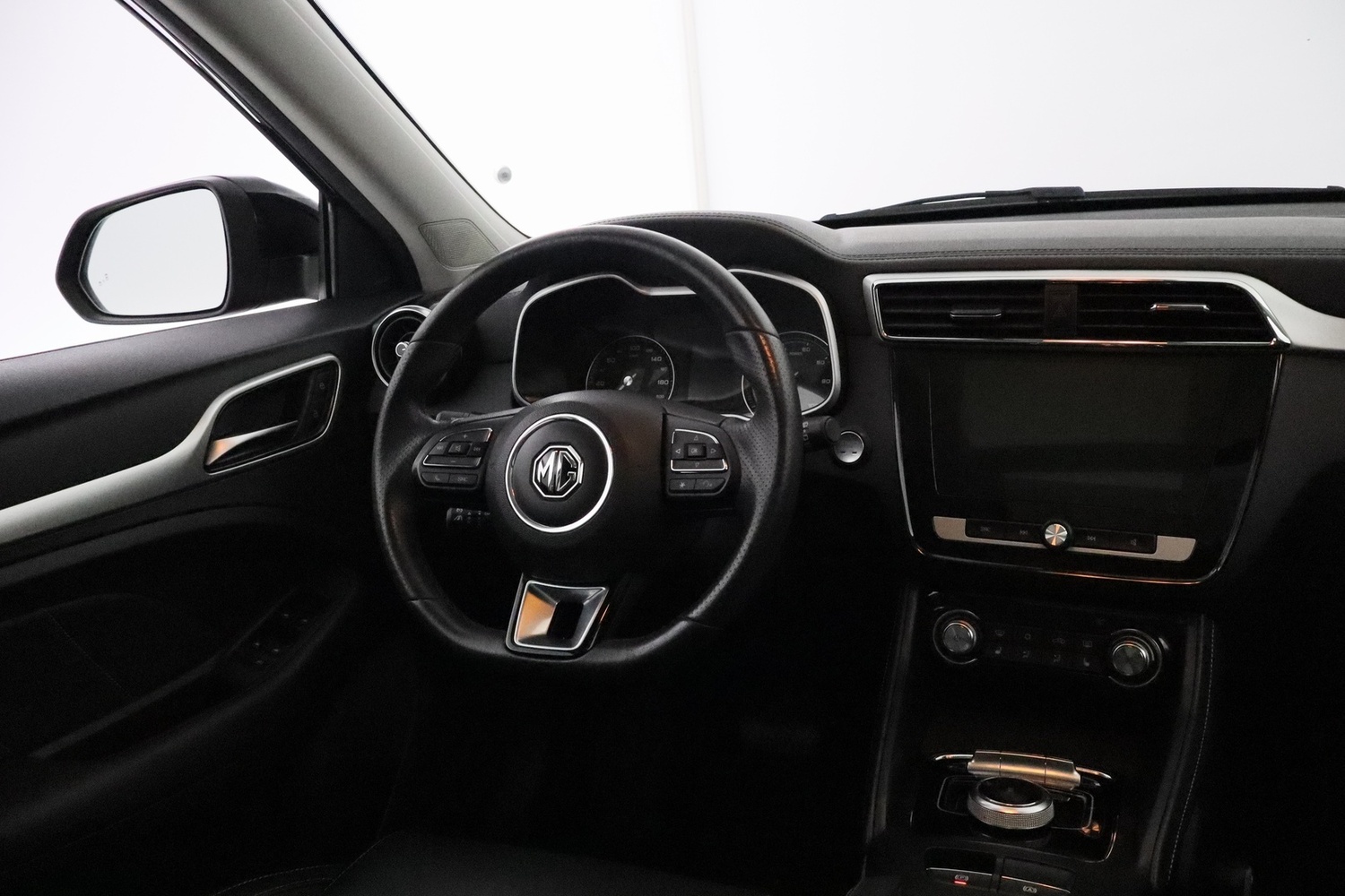MG ZS vaihtoauto