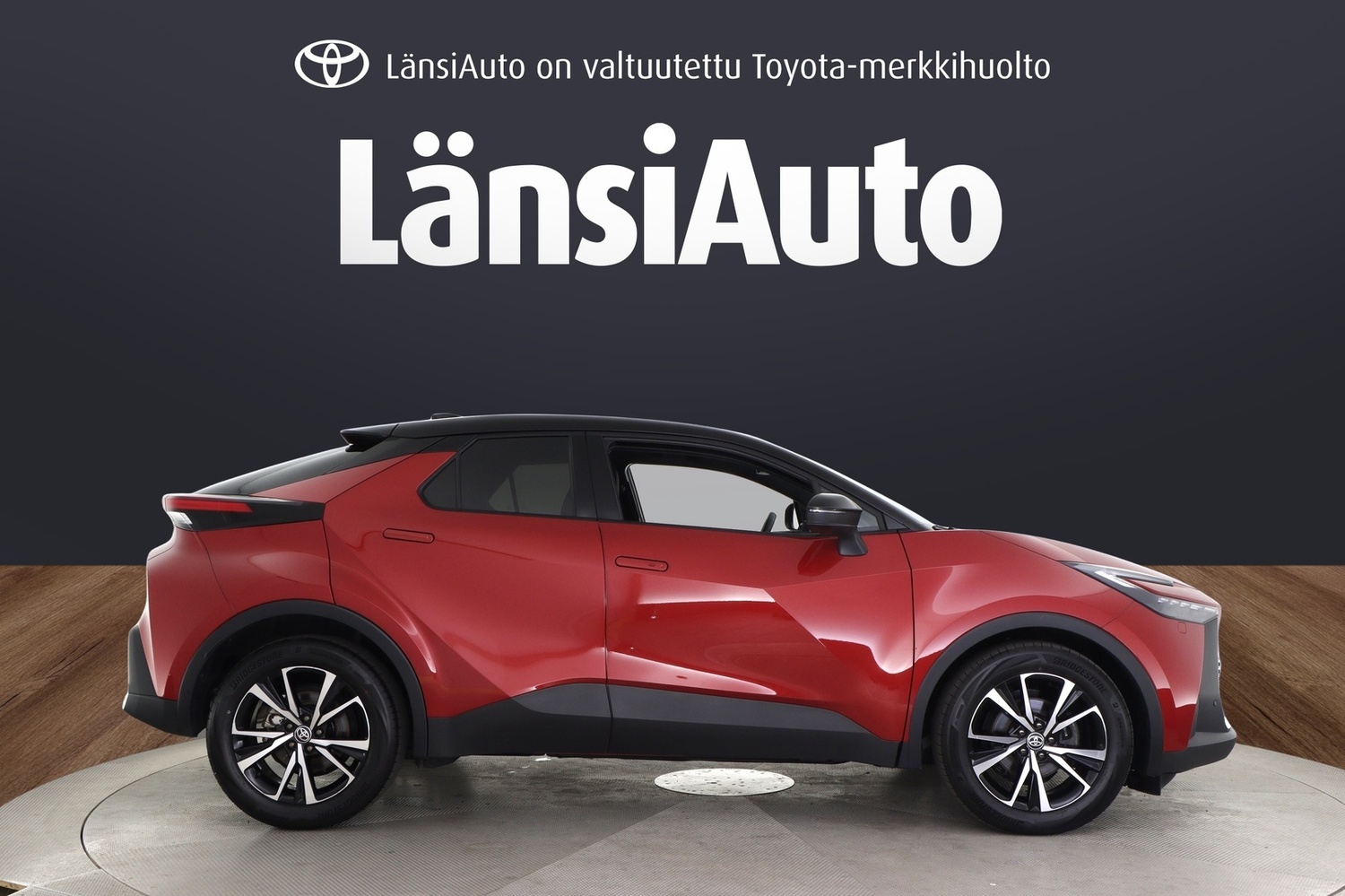 Toyota C-HR vaihtoauto
