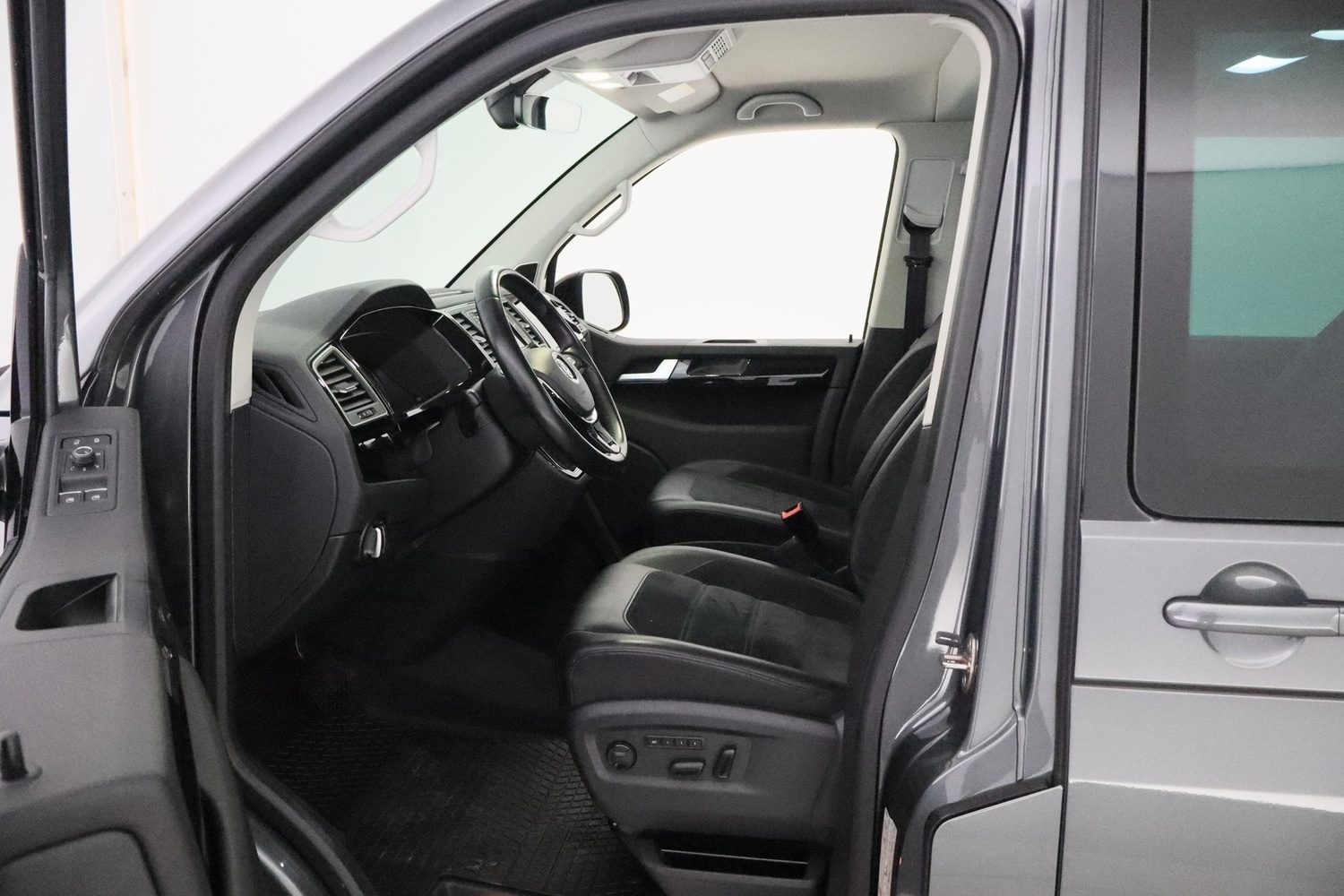 Volkswagen Multivan vaihtoauto