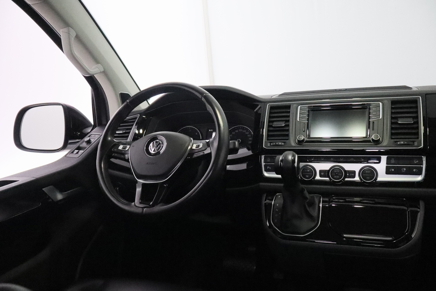 Volkswagen Multivan vaihtoauto