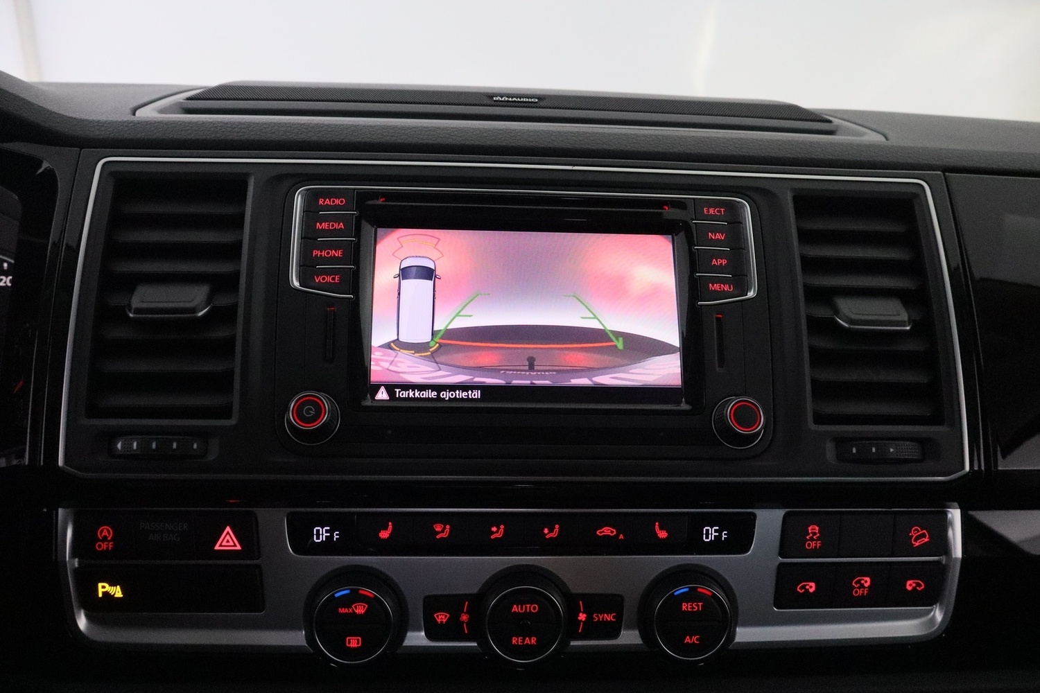 Volkswagen Multivan vaihtoauto
