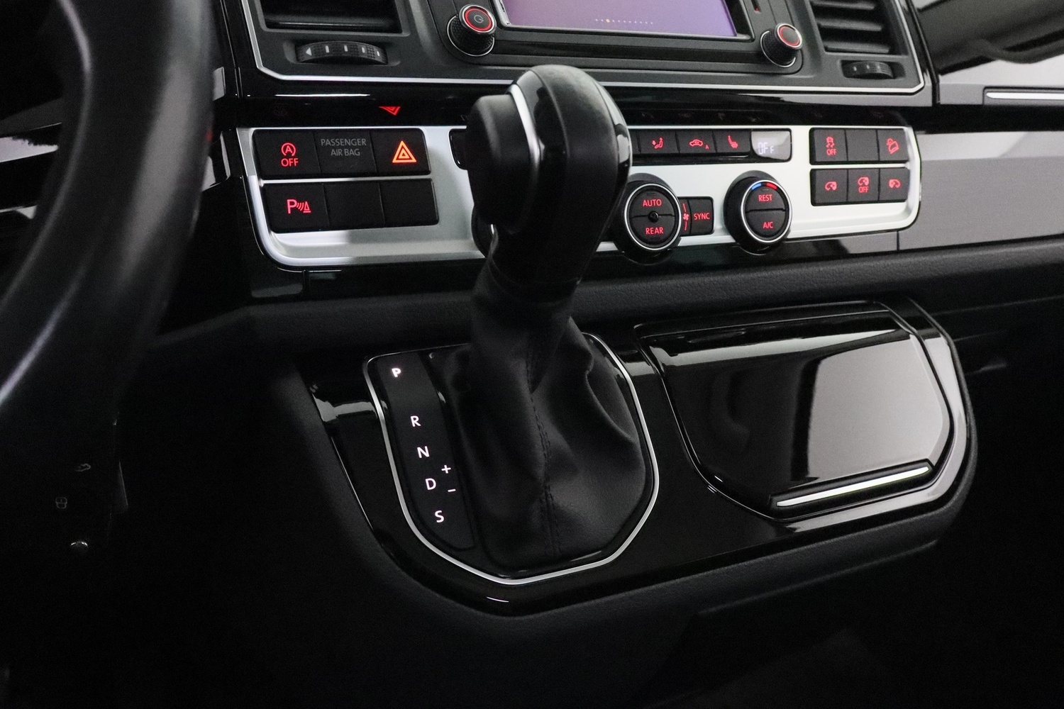 Volkswagen Multivan vaihtoauto