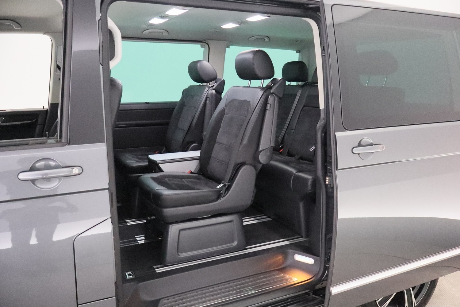 Volkswagen Multivan vaihtoauto