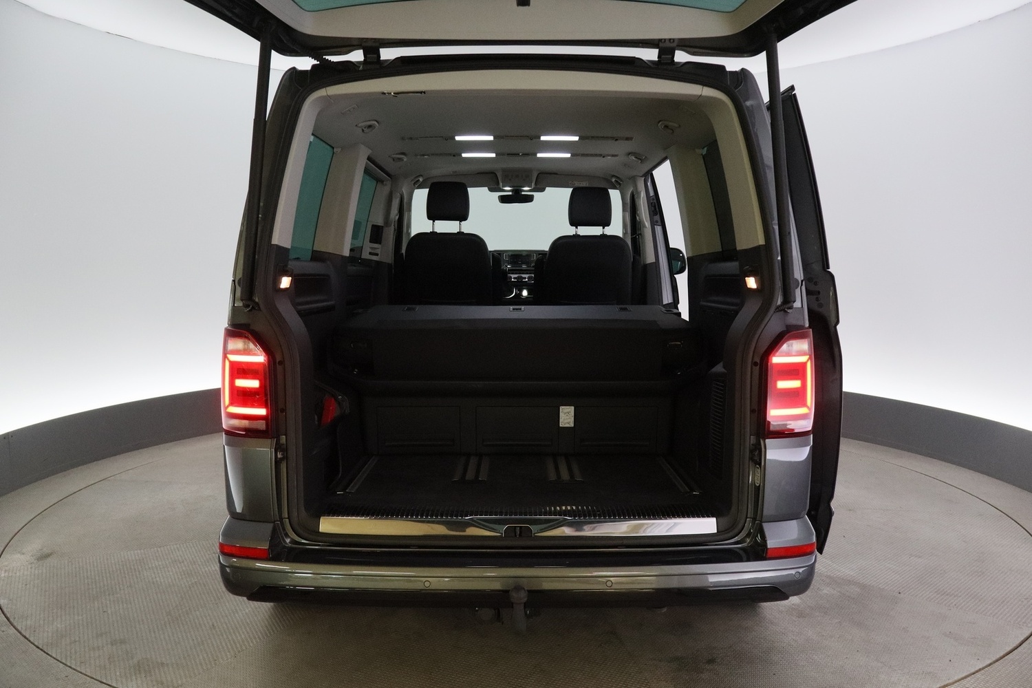 Volkswagen Multivan vaihtoauto