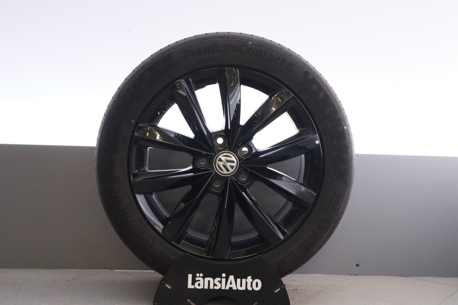 Volkswagen Multivan vaihtoauto