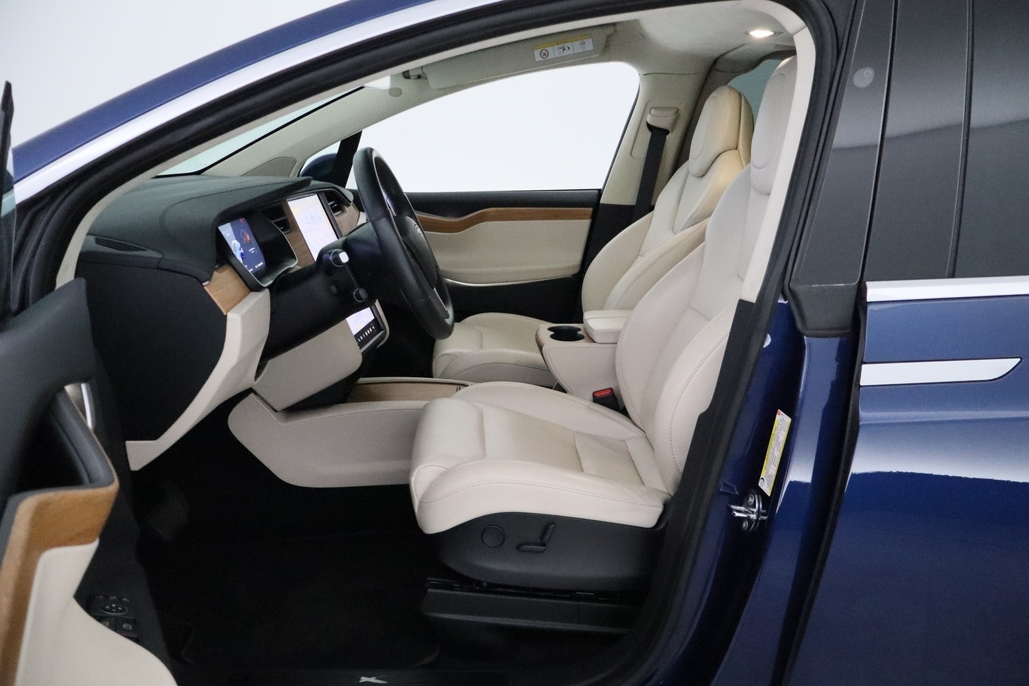 Tesla Model X vaihtoauto