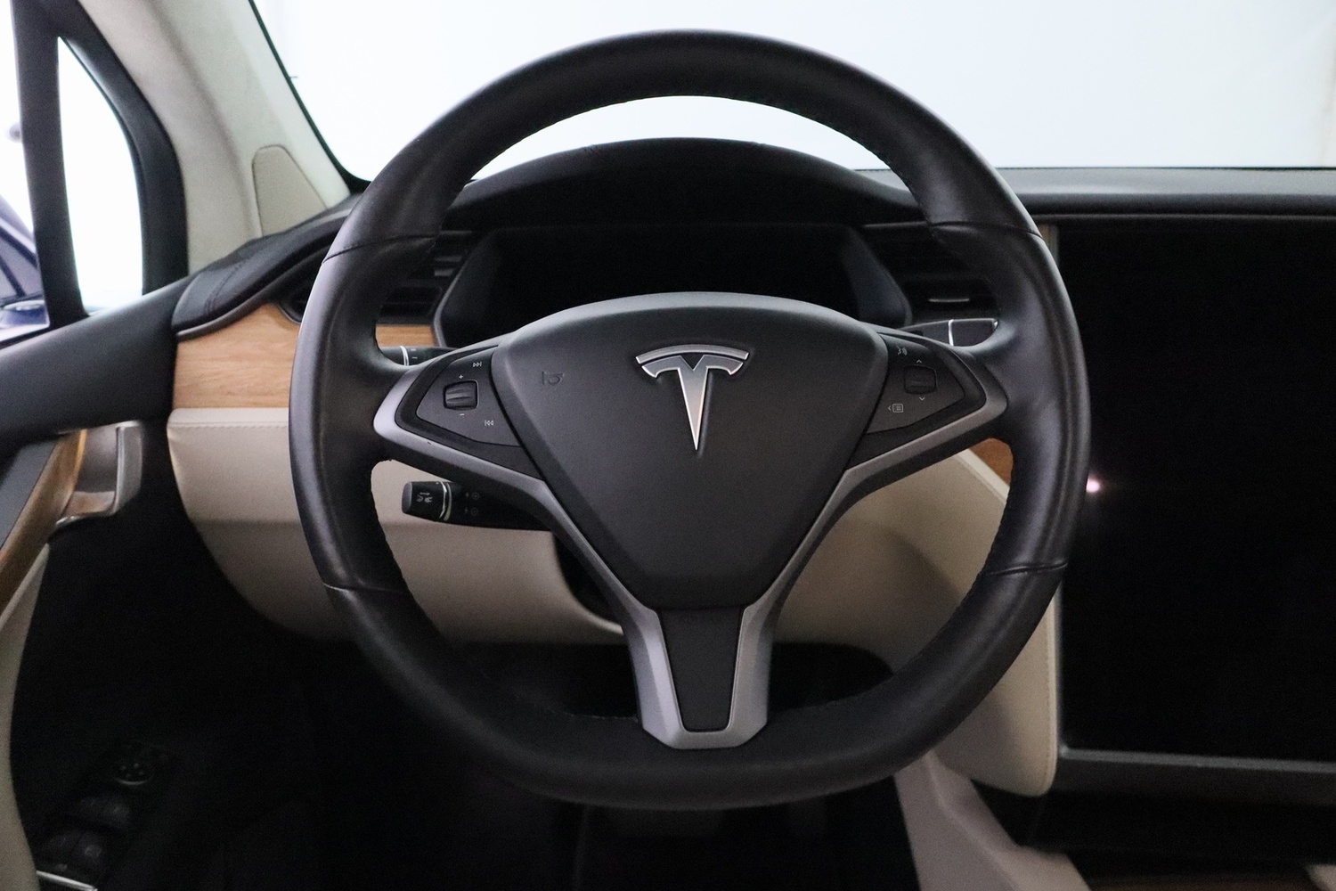 Tesla Model X vaihtoauto