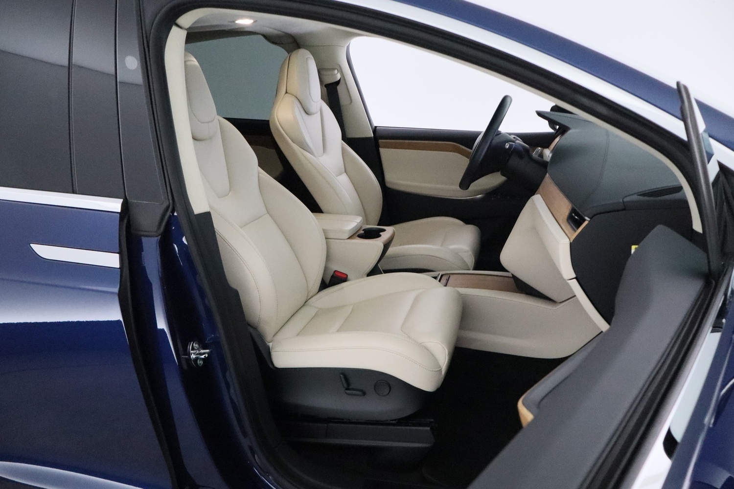 Tesla Model X vaihtoauto