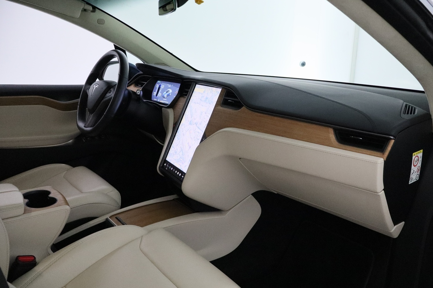 Tesla Model X vaihtoauto