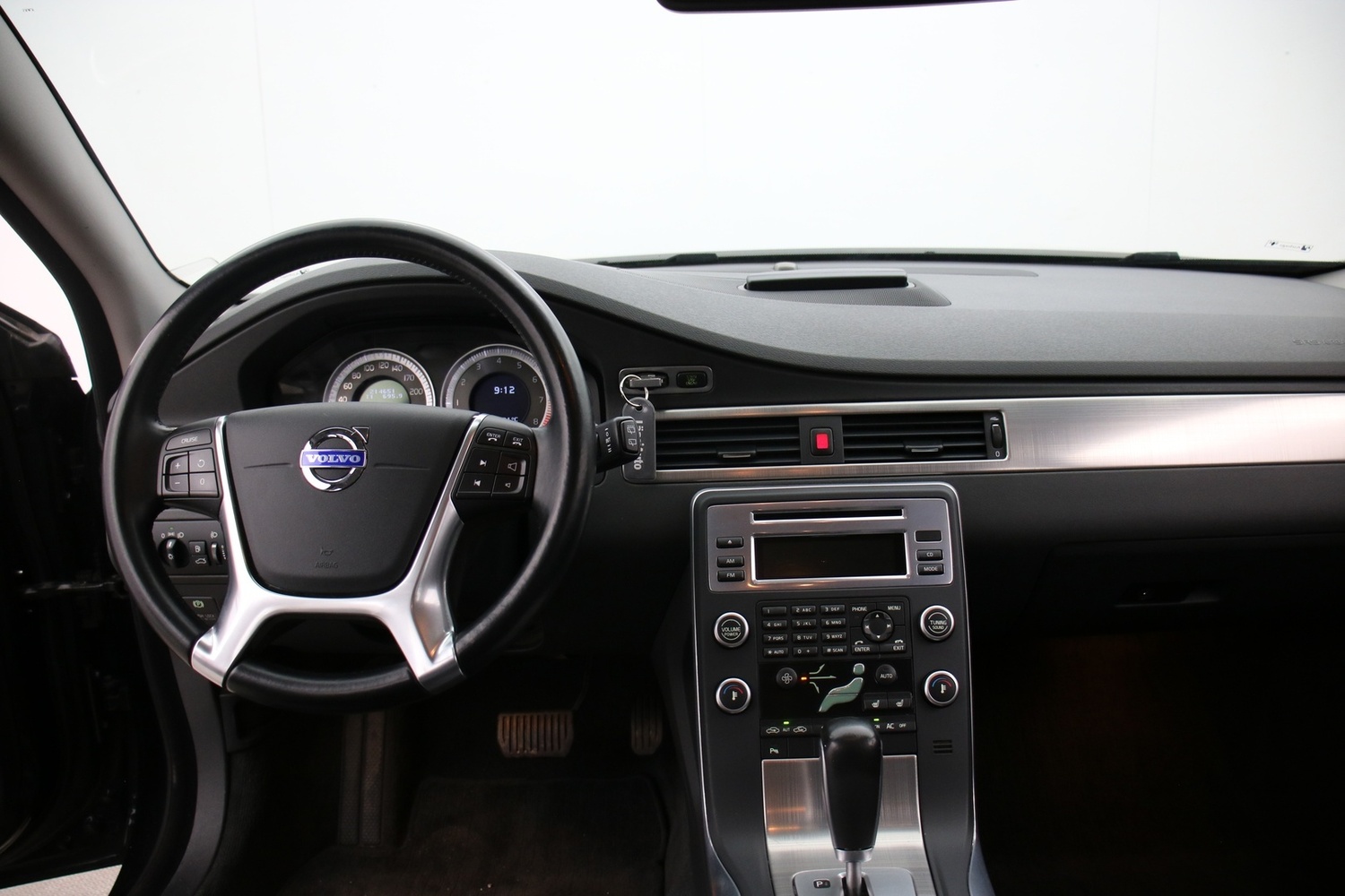 Volvo V70 vaihtoauto