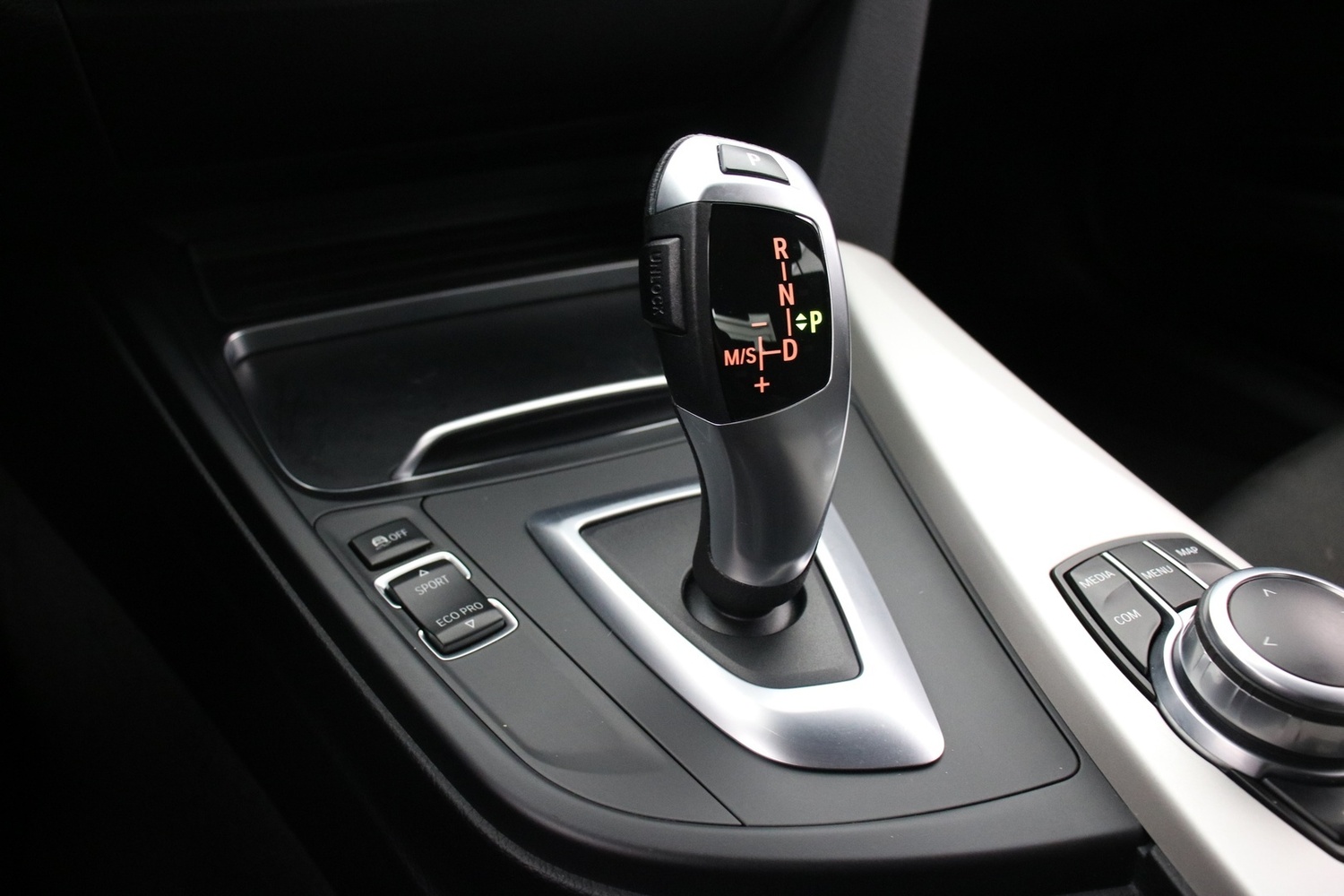 BMW 318 vaihtoauto
