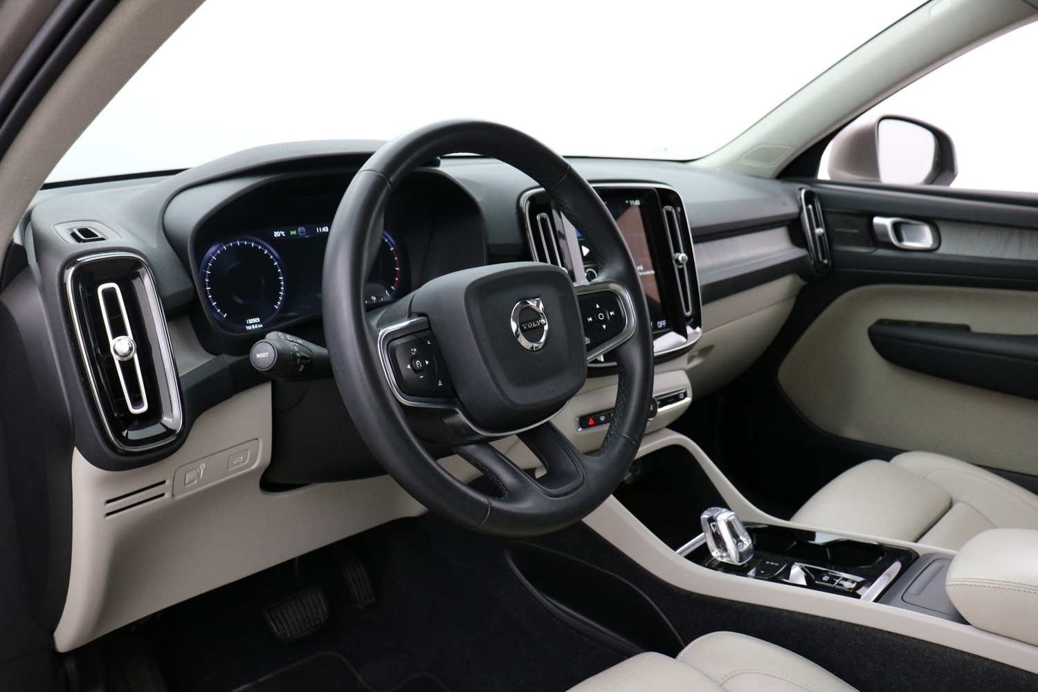 Volvo XC40 vaihtoauto