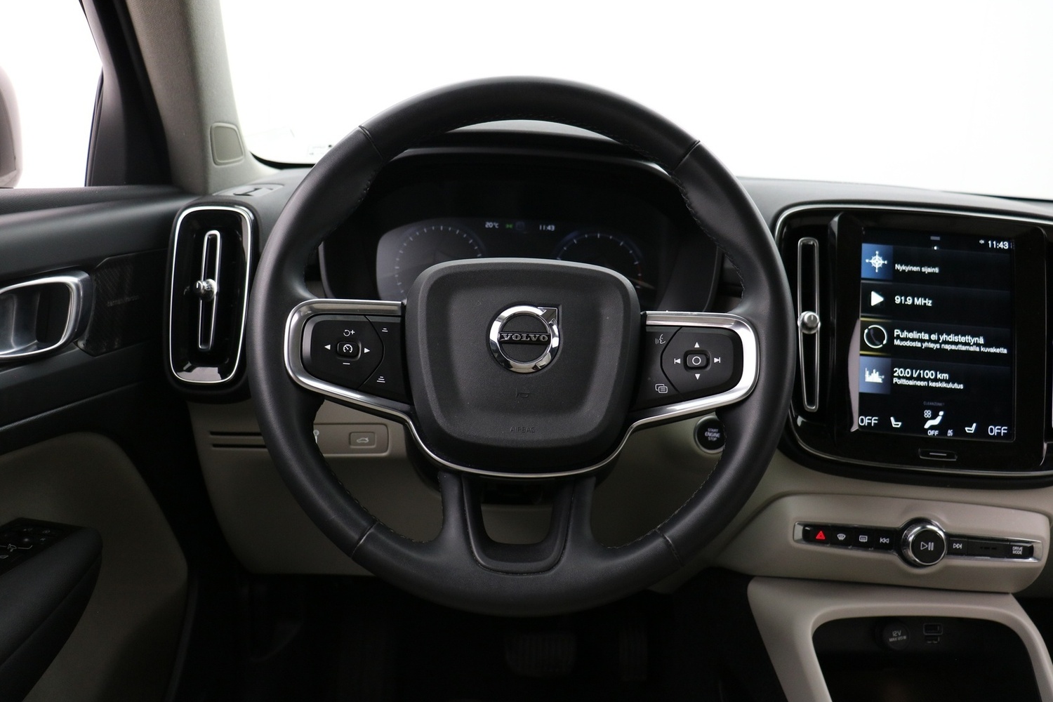 Volvo XC40 vaihtoauto
