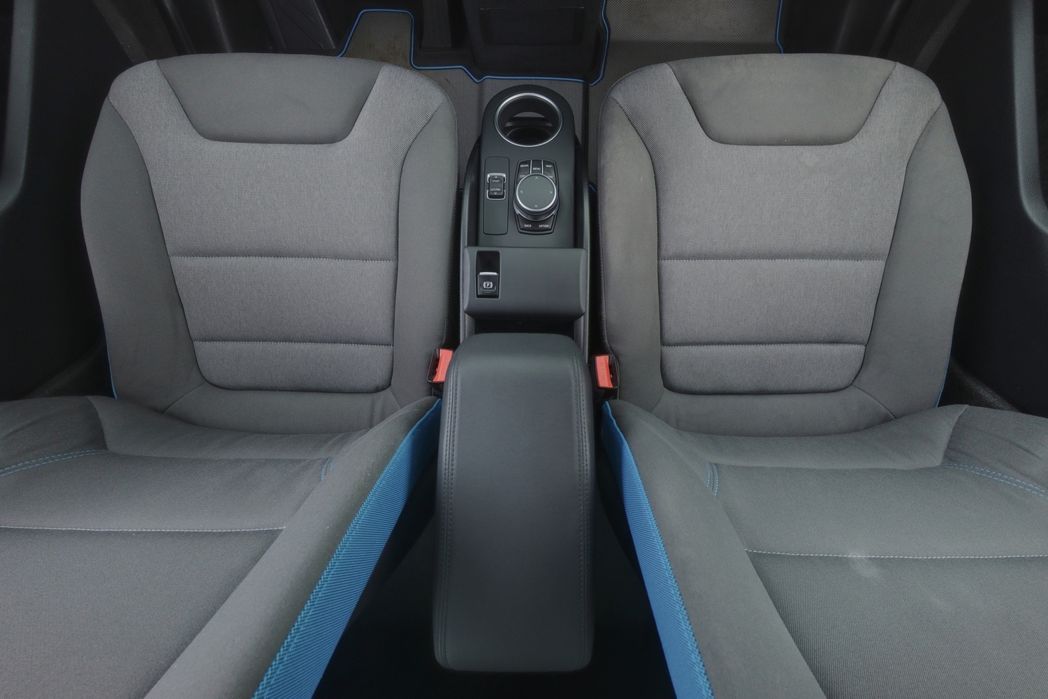 BMW i3s vaihtoauto