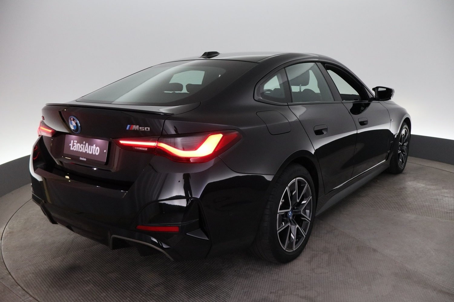 BMW i4 M50 vaihtoauto