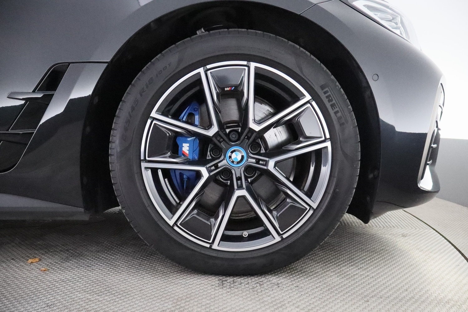 BMW i4 M50 vaihtoauto