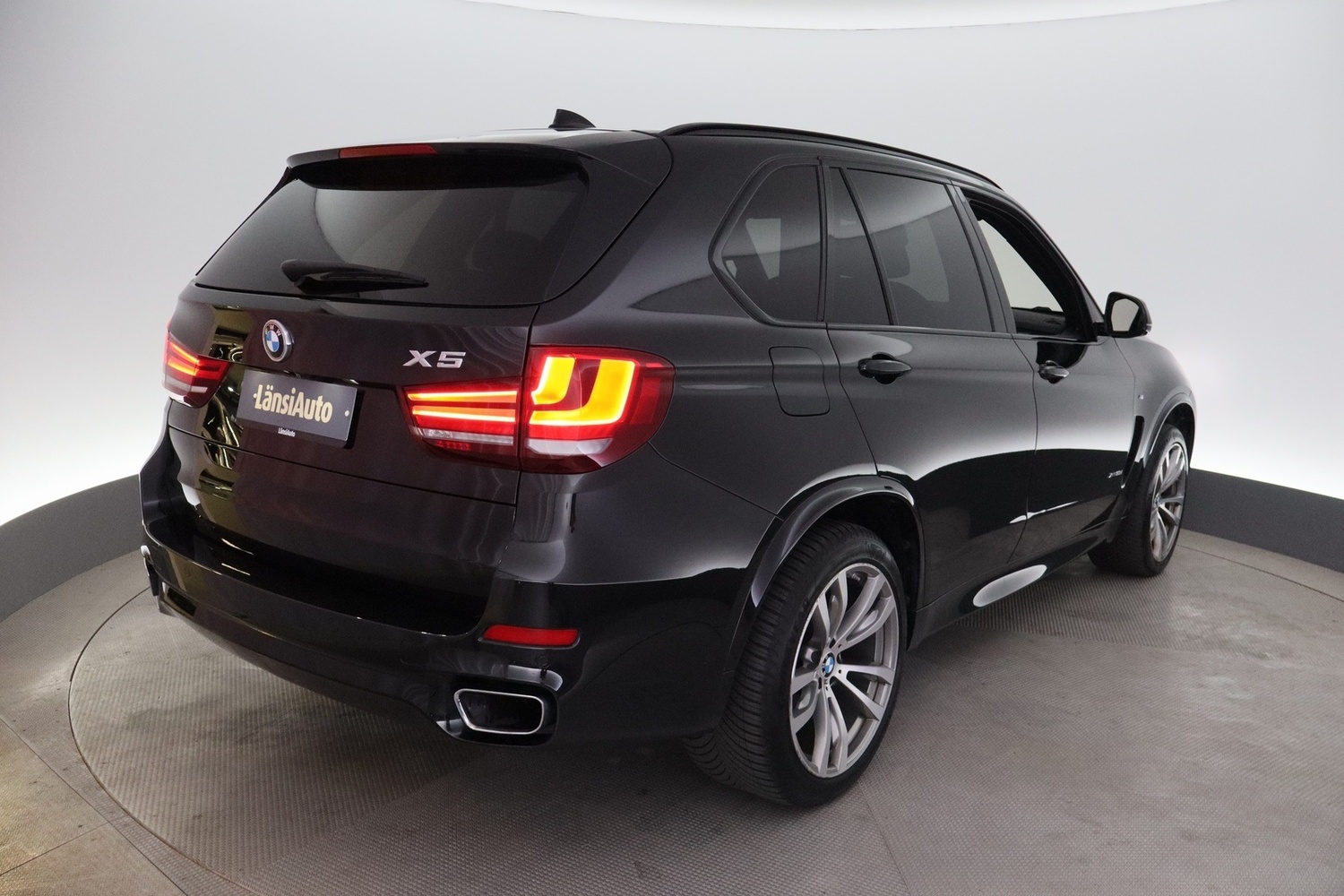 BMW X5 vaihtoauto