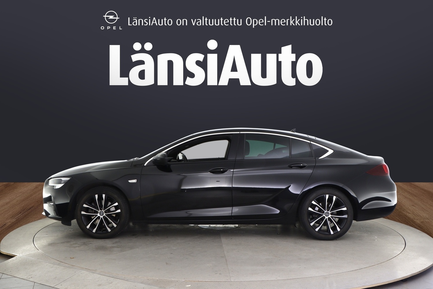 Opel Insignia vaihtoauto