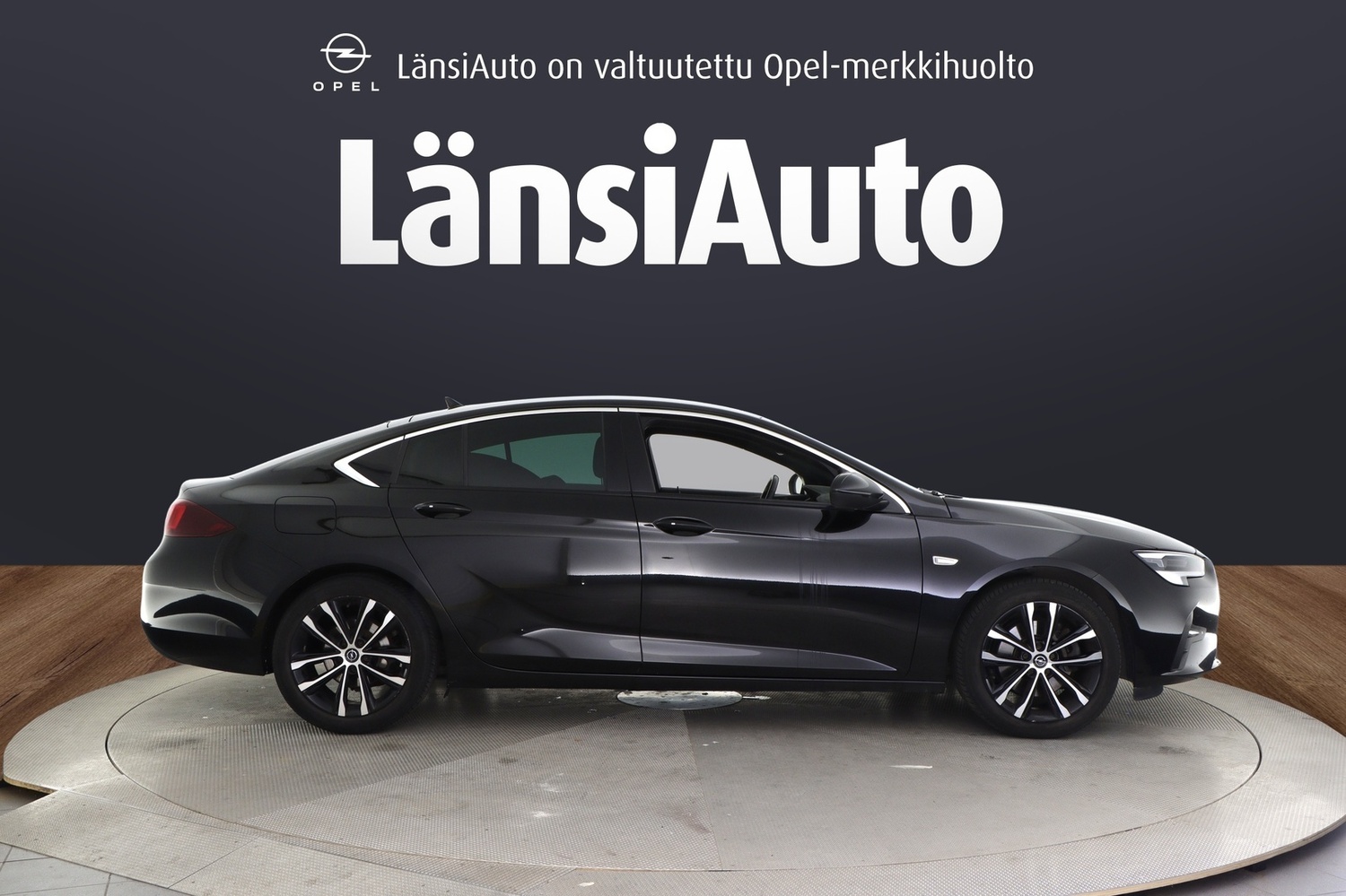 Opel Insignia vaihtoauto