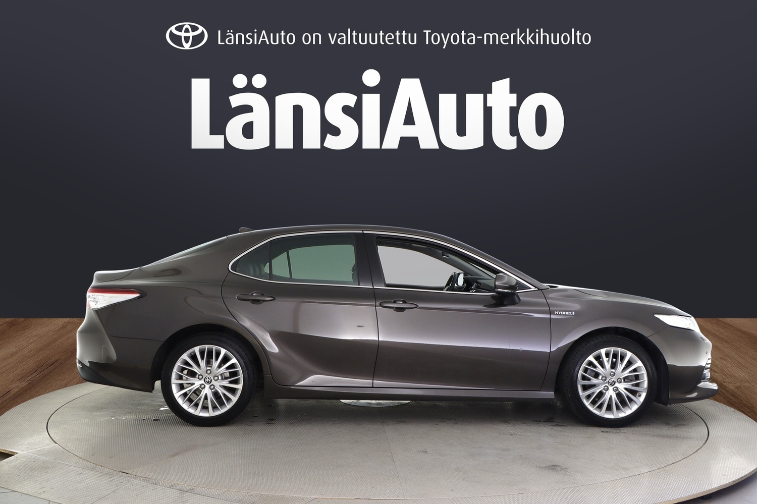 Toyota Camry vaihtoauto