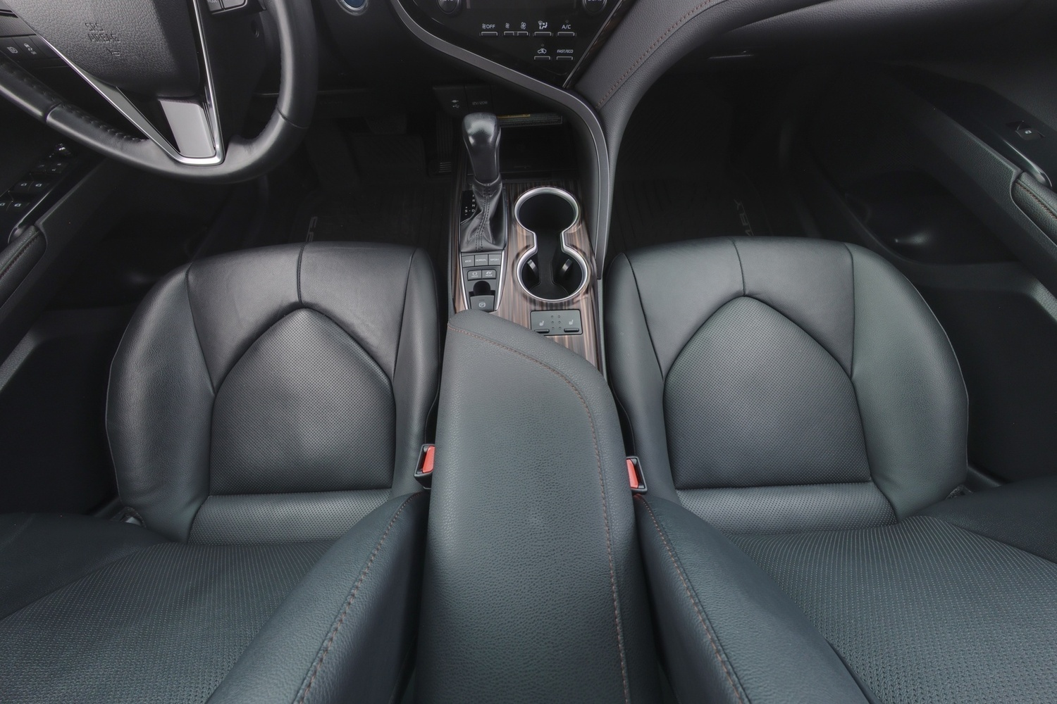 Toyota Camry vaihtoauto