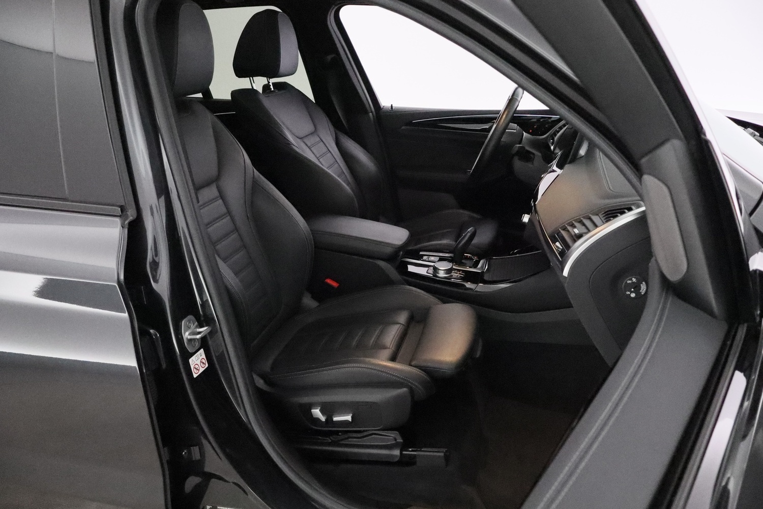 BMW iX3 vaihtoauto