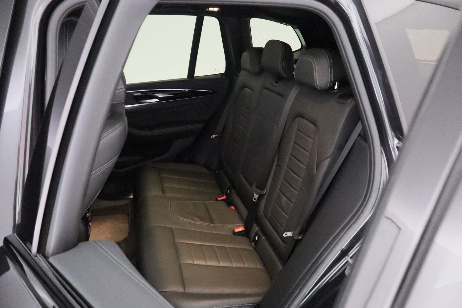 BMW iX3 vaihtoauto