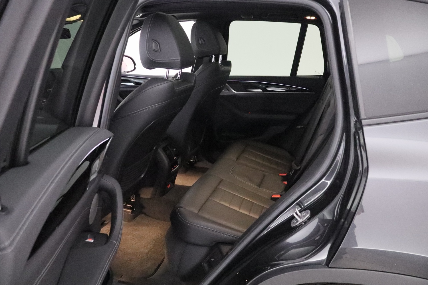 BMW iX3 vaihtoauto