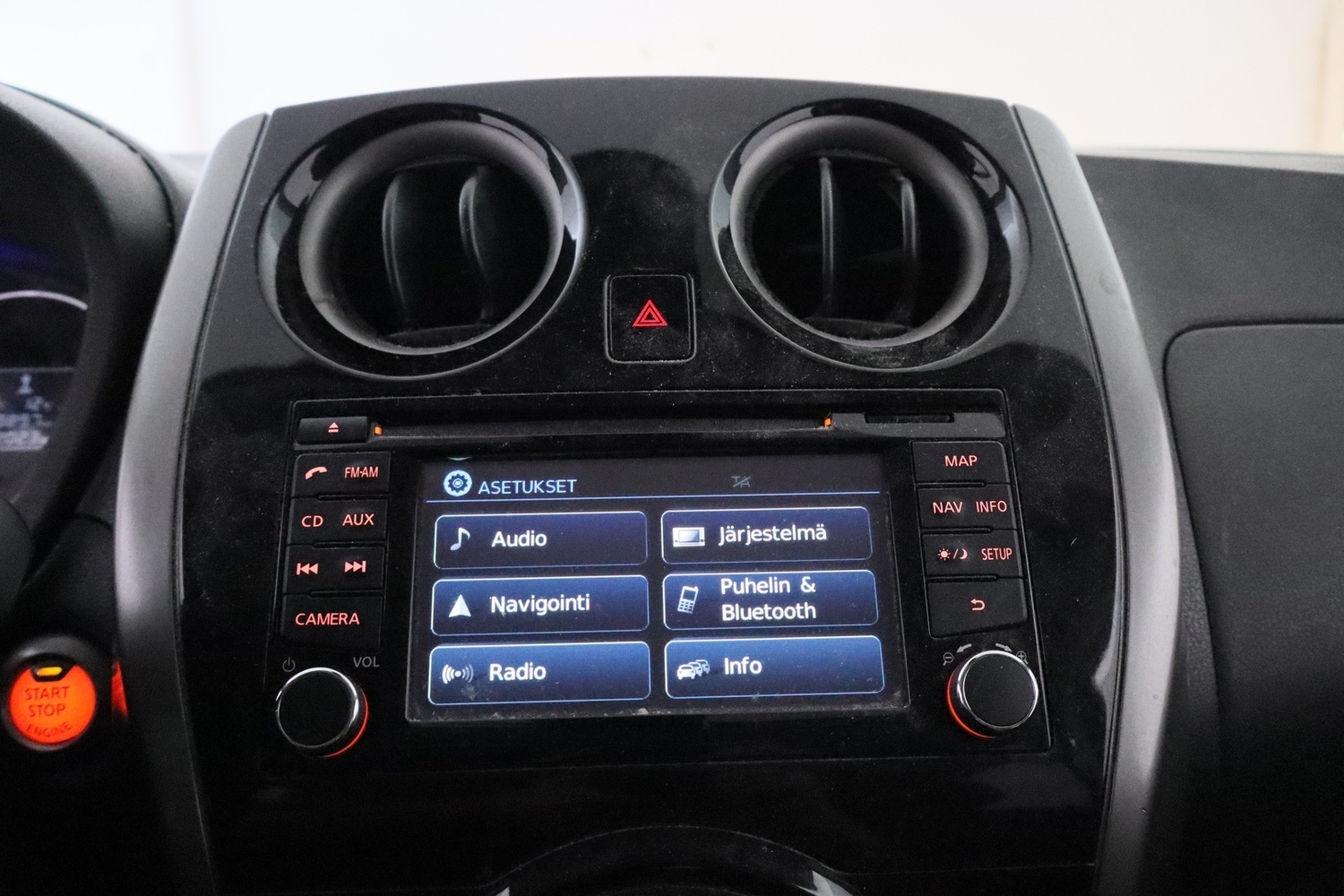 Nissan NOTE vaihtoauto