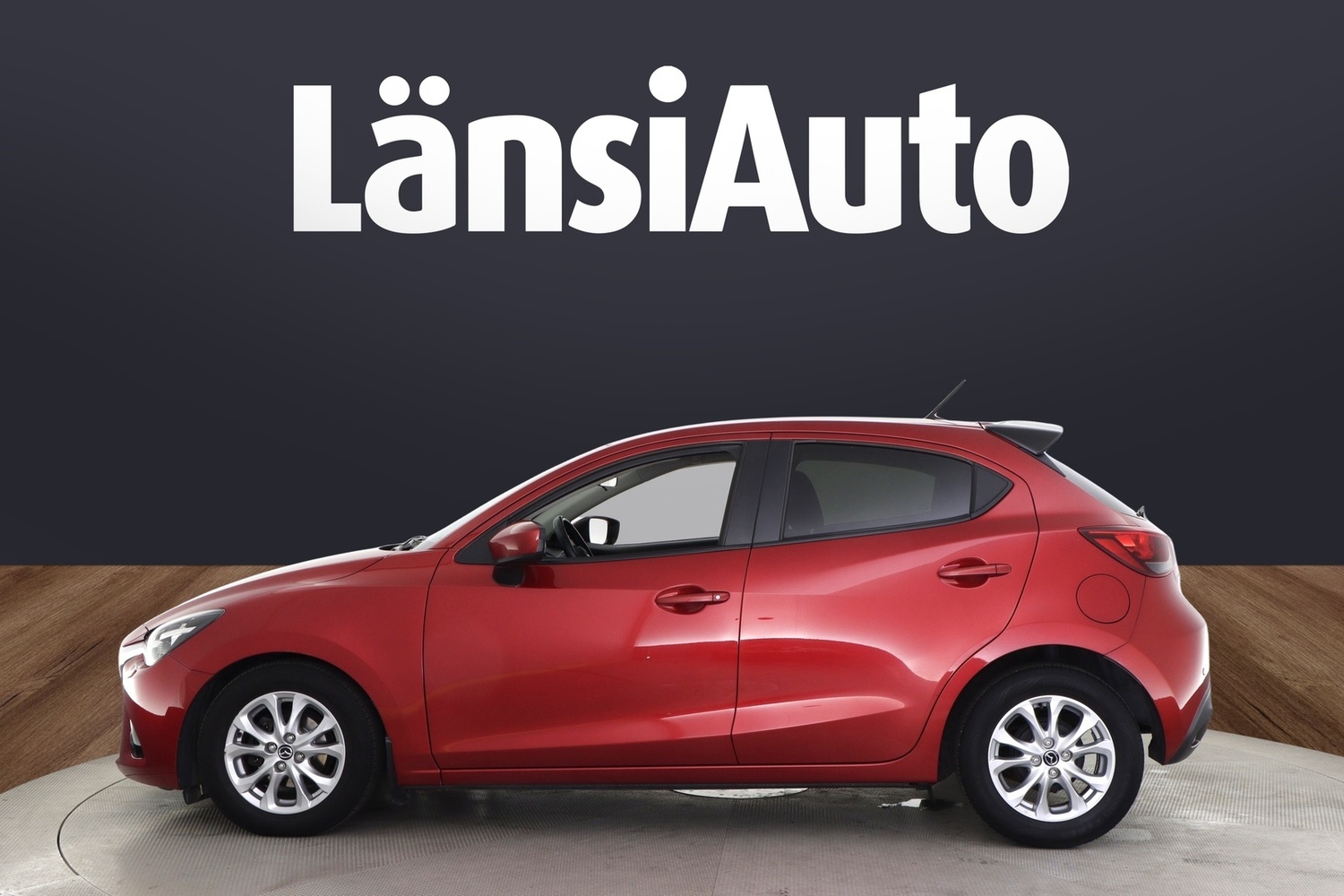 Mazda 2 vaihtoauto