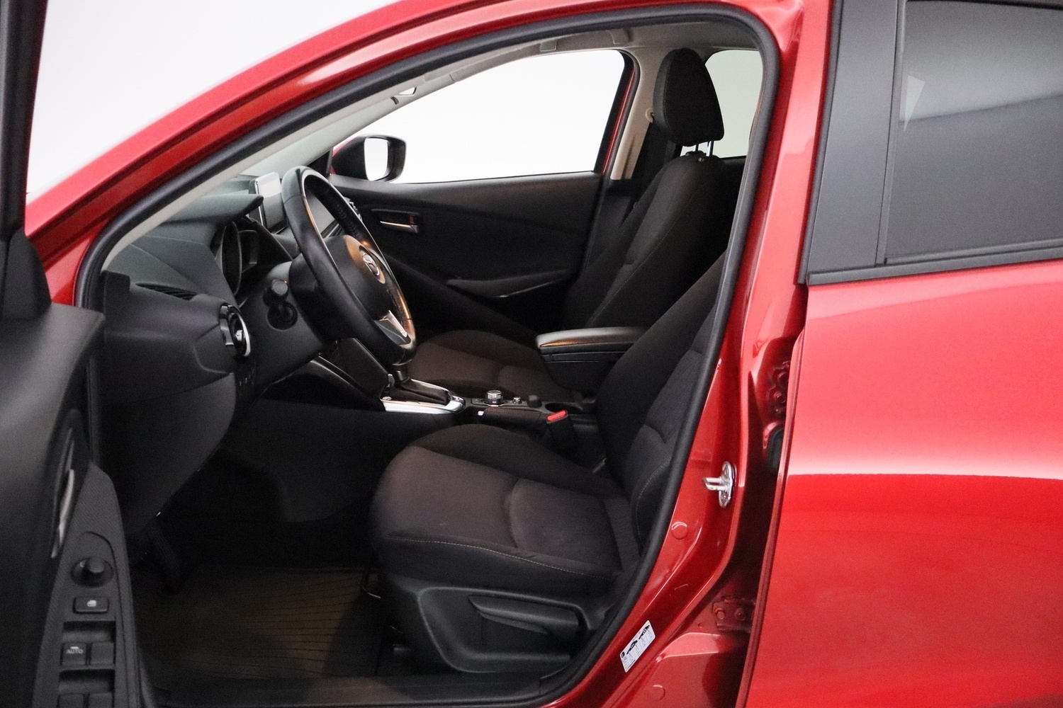Mazda 2 vaihtoauto