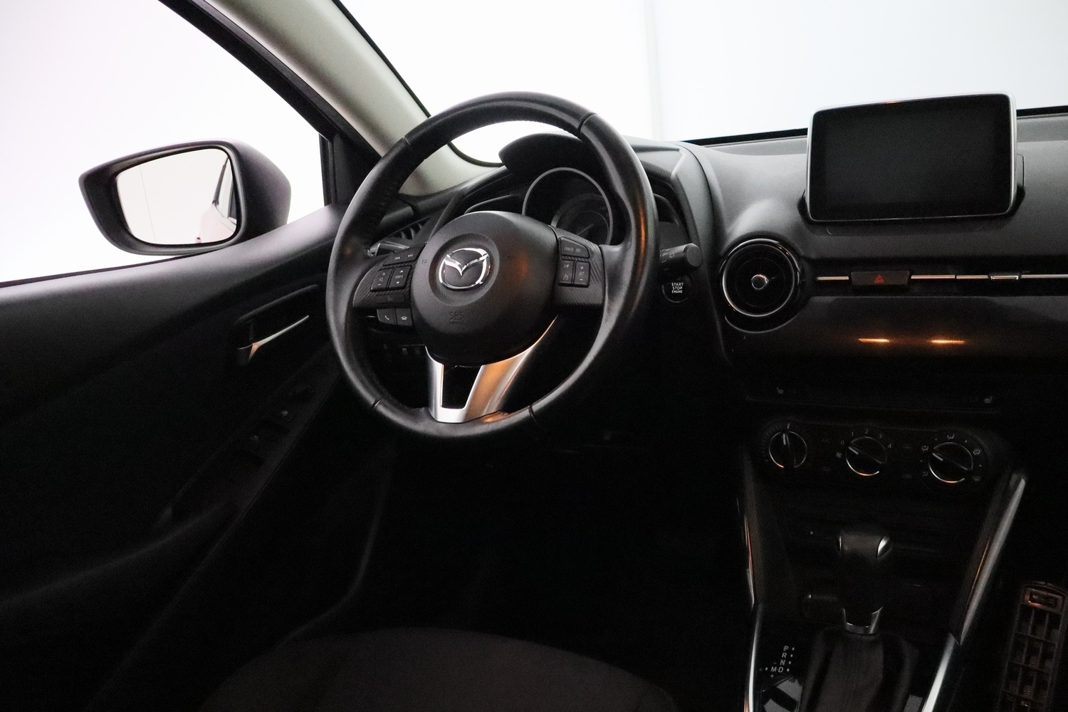 Mazda 2 vaihtoauto