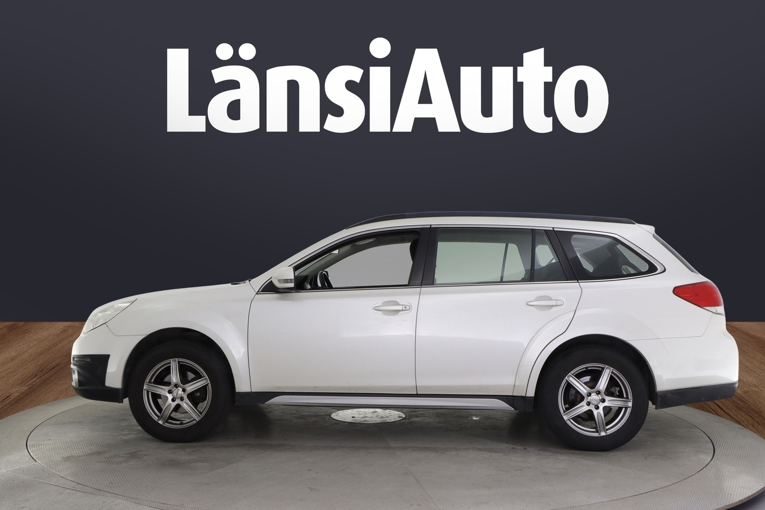 Subaru Outback vaihtoauto