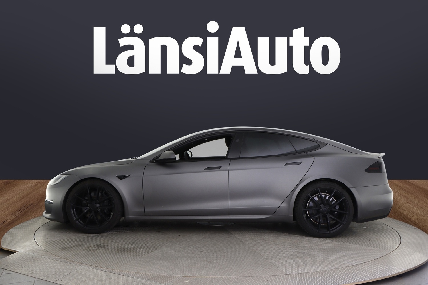 Tesla Model S vaihtoauto
