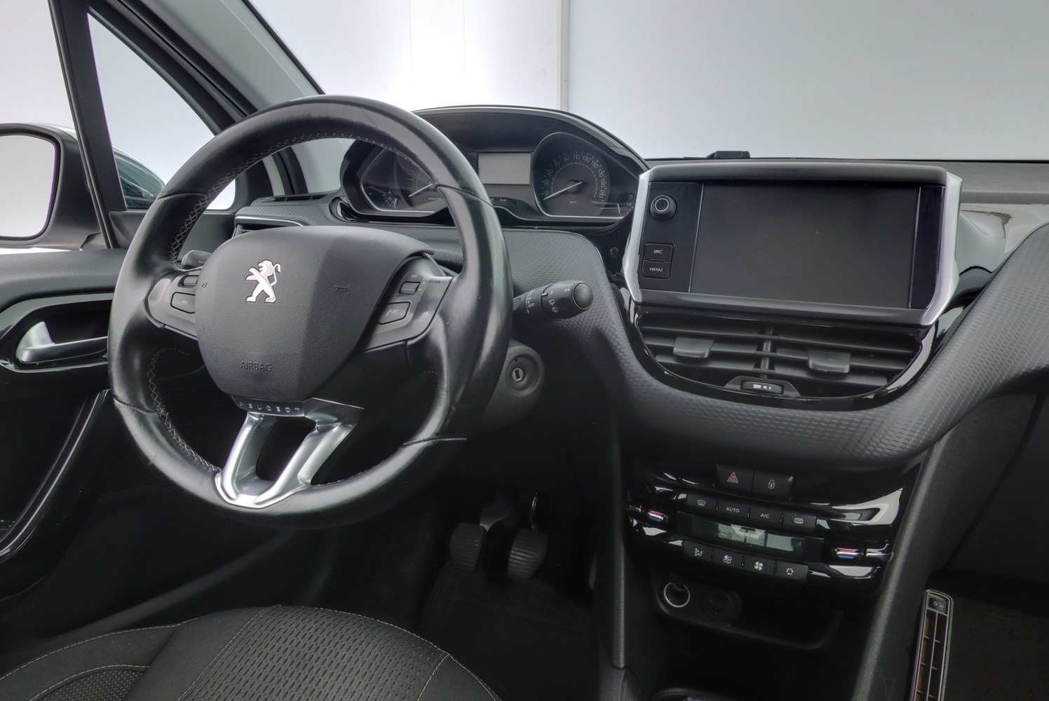 Peugeot 208 vaihtoauto