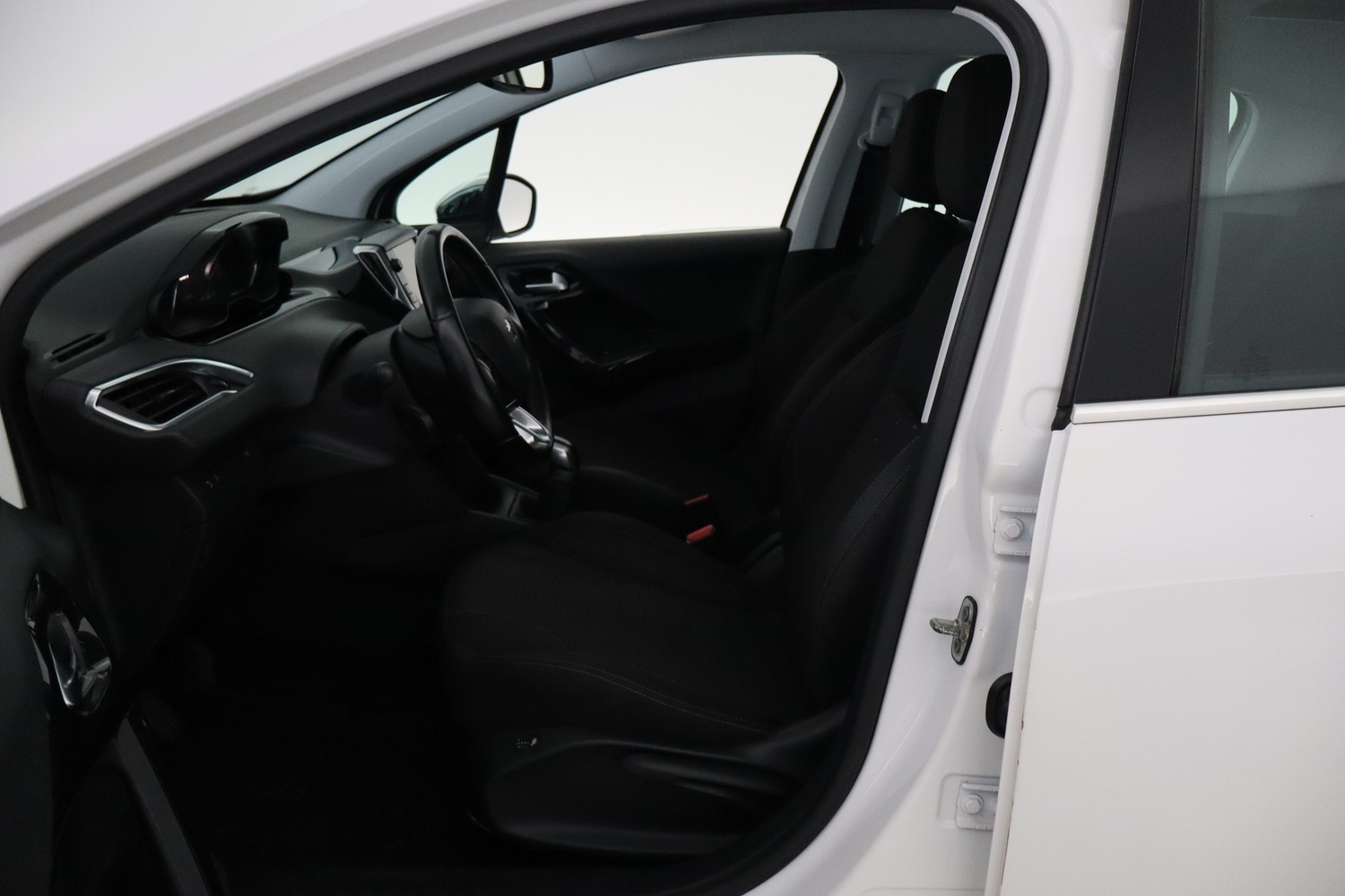 Peugeot 208 vaihtoauto
