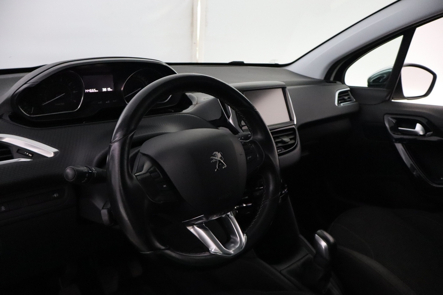 Peugeot 208 vaihtoauto