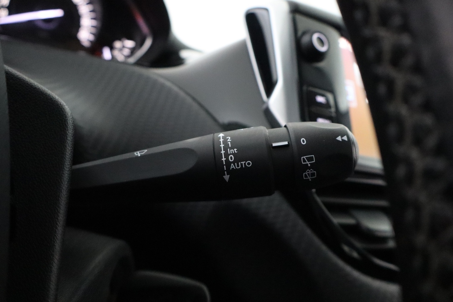 Peugeot 208 vaihtoauto